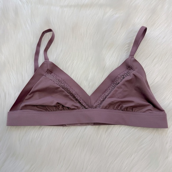 Victoria's Secret Other - Victoria's Secret Incredible Purple Seamless Triangle Bralette Medium